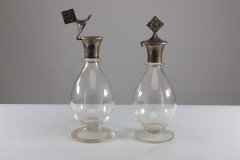 Greenwood & Watts. Pair of Gothic Revival Silver Mounted Glass Communion Cruets - Thumbnail 5