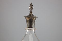 Greenwood & Watts. Pair of Gothic Revival Silver Mounted Glass Communion Cruets - Thumbnail 12