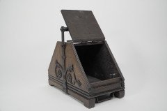 Benham & Froud, Designed by Dr. C. Dresser, Gothic Revival Oak Coal Scuttle - Thumbnail 8