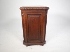 A. W. N Pugin, Style of. A Gothic Revival Oak Coal Purdonium with Linenfold Carving - Thumbnail 6