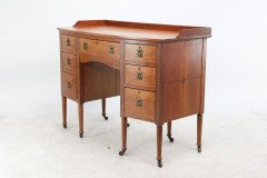 Waring & Gillow. An Arts & Crafts Bow Fronted Kneehole Twin Pedestal Desk - Thumbnail 5