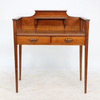 Wylie & Lochhead Attributed, a Good Arts & Crafts Oak Desk with a New Leather Writing Area - Thumbnail 3