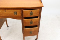 Waring & Gillow. An Arts & Crafts Bow Fronted Kneehole Twin Pedestal Desk - Thumbnail 19