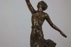 B. V. Fernandez. An Art Deco Bronze Figure on an Onyx Base - Thumbnail 8