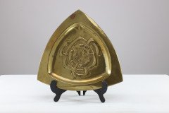 Margaret Gilmour. An Arts & Crafts Glasgow School Brass Celtic Interlaced Pin Tray - Thumbnail 2