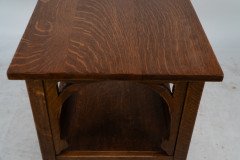 An identical pair of Arts & Crafts Oak sidetable - Thumbnail 18