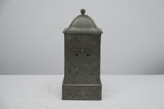 BGH Attributed, Arts & Crafts Brass Mantel Clock with Stylised Floral Chasing - Thumbnail 2
