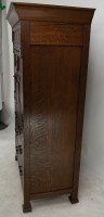 Arts & Crafts Oak Linen Press by Liberty & Co. with Fleur De Lys carved details - Thumbnail 6