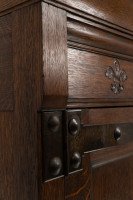 Arts & Crafts Oak Linen Press by Liberty & Co. with Fleur De Lys carved details - Thumbnail 14