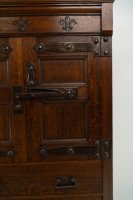 Arts & Crafts Oak Linen Press by Liberty & Co. with Fleur De Lys carved details - Thumbnail 21