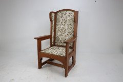 E G Punnett, attributed. Probably by William Birch & Retailed by Goodyers. An Arts & Crafts Oak Wing Back Hall Armchair - Thumbnail 3