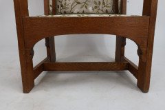 E G Punnett, attributed. Probably by William Birch & Retailed by Goodyers. An Arts & Crafts Oak Wing Back Hall Armchair - Thumbnail 14