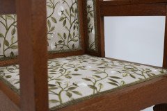 E G Punnett, attributed. Probably by William Birch & Retailed by Goodyers. An Arts & Crafts Oak Wing Back Hall Armchair - Thumbnail 15