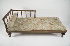 Philip Webb for Morris & Co. Attributed, a Large Aesthetic Movement Bobbin Turned Satinwood Chaise Lounge - Thumbnail 4