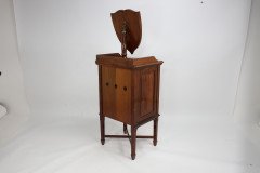 Morris & Co., A Fine Quality Arts & Crafts Walnut Wash or Shaving Stand - Thumbnail 8