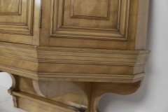 Collinson & Lock. An Aesthetic Movement Satin Walnut Breakfront Wall Cupboard - Thumbnail 18