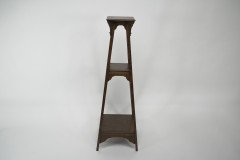 Liberty & Co., attributed. An Arts & Crafts Oak Plant Stand - Thumbnail 2