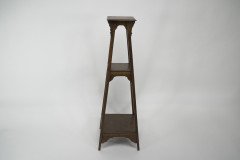 Liberty & Co., attributed. An Arts & Crafts Oak Plant Stand - Thumbnail 6