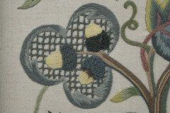 A Large Gothic Revival Picture Frame with Stylised Floral Carvings - Thumbnail 13
