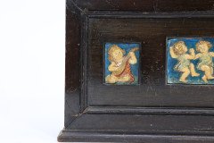 Ellen Mary Rope for Della Robbia Pottery. A Small Picture Frame with Three Plaster Plaques - Thumbnail 12