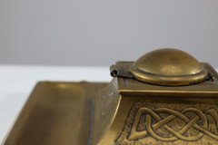 Magaret Gilmour School. An Arts & Crafts brass inkwell with a dome lid and Celtic interlacing - Thumbnail 19