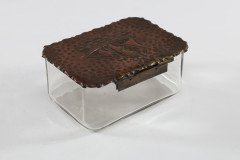 Mid-Century, c.1950 Glass and Copper Jewellery Box with Hand-Hammered Ship Lid - Thumbnail 6