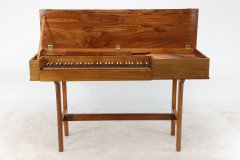 John Morley London. A 1960's clavichord signed John Morley Londini Fecit - Thumbnail 1