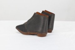 A Perfect Almost Unworn Pair of Period 19th Century Handmade Leather Baby Shoes - Thumbnail 5