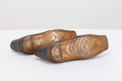 A Perfect Almost Unworn Pair of Period 19th Century Handmade Leather Baby Shoes - Thumbnail 9
