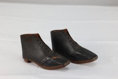 A Perfect Almost Unworn Pair of Period 19th Century Handmade Leather Baby Shoes - Thumbnail 10