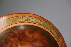 An Art Deco hand painted plate depicting Lois the Witch holding a black cat - Thumbnail 14