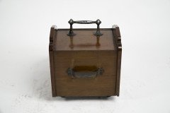 Thomas Jeckyll for Barnard Bishop & Barnard. Rare Aesthetic Anglo-Japanese Walnut Coal Box - Thumbnail 8