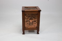 John Pearson, attributed. An Arts & Crafts Log or Coal Box with Fleur De Lys Details - Thumbnail 2