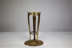 Arthur Dixon for the Birmingham Guild of Handicraft. A Rare Arts & Crafts Brass Table Lamp - Thumbnail 5
