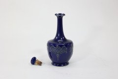 Royal Doulton. An Arts & Crafts Beefeater Gin Advertising Decanter & Stopper - Thumbnail 6