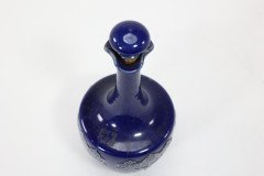 Royal Doulton. An Arts & Crafts Beefeater Gin Advertising Decanter & Stopper - Thumbnail 8