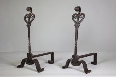 Thornton & Downer ( attributed. ). A Pair of Arts & Crafts Cotswold School Handmade Steel Fire Dogs - Thumbnail 2