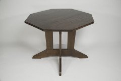 Arts & Crafts Well-Crafted Oak octagonal centre table with curved supports - Thumbnail 3