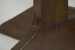An Arts & Crafts good quality oak octagonal centre table with curved supports - Thumbnail 15
