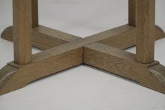 Heals (attributed). An Arts & Crafts side table with an octagonal quarter sawn oak top - Thumbnail 14