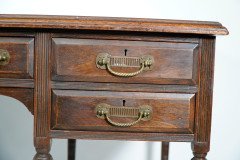 E. W. Godwin for Collinson & Lock. An Exceptional Quality Walnut Desk - Thumbnail 10