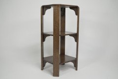 Heals of London, attributed. A Late Arts & Crafts Oak Three-tier Book Table or Wotnot - Thumbnail 6