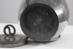 William Hutton and Sons, made for Liberty and Co. An Arts and Crafts hand hammered pewter biscuit barrel - Thumbnail 14