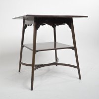 Morris and Co. Designed by George Jack. A superior quality Arts and Crafts two tier walnut side table - Thumbnail 3