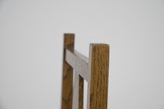 M. H. Baillie Scott, attributed. An Arts & Crafts Oak Chair with Pierced Decoration - Thumbnail 6