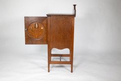 Shapland & Petter, Arts & Crafts Oak bedside cabinet - Thumbnail 7