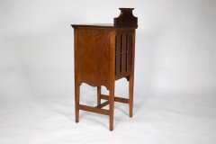 Shapland & Petter, Arts & Crafts Oak bedside cabinet - Thumbnail 8