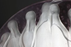 Verreries de Costebelle. Art Deco half-moon frosted opalescent glasswork depicting a colony of penguins - Thumbnail 10