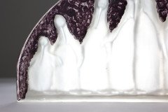 Verreries de Costebelle. An Art Deco half-moon frosted opalescent glasswork depicting a colony of penguins - Thumbnail 20