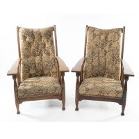 Harris Lebus. A Pair of Arts & Crafts Oak Reclining Armchairs with Large Flat Extended Arms - Thumbnail 3